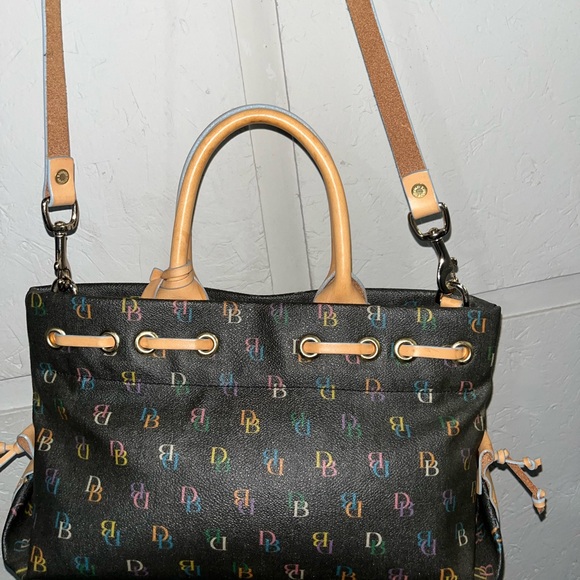 Dooney & Bourke W/charm signature logo Bag - Picture 16 of 17